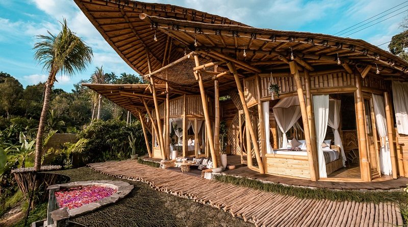 5 Tempat Wisata Rumah Bambu di Bali - Trippers.id